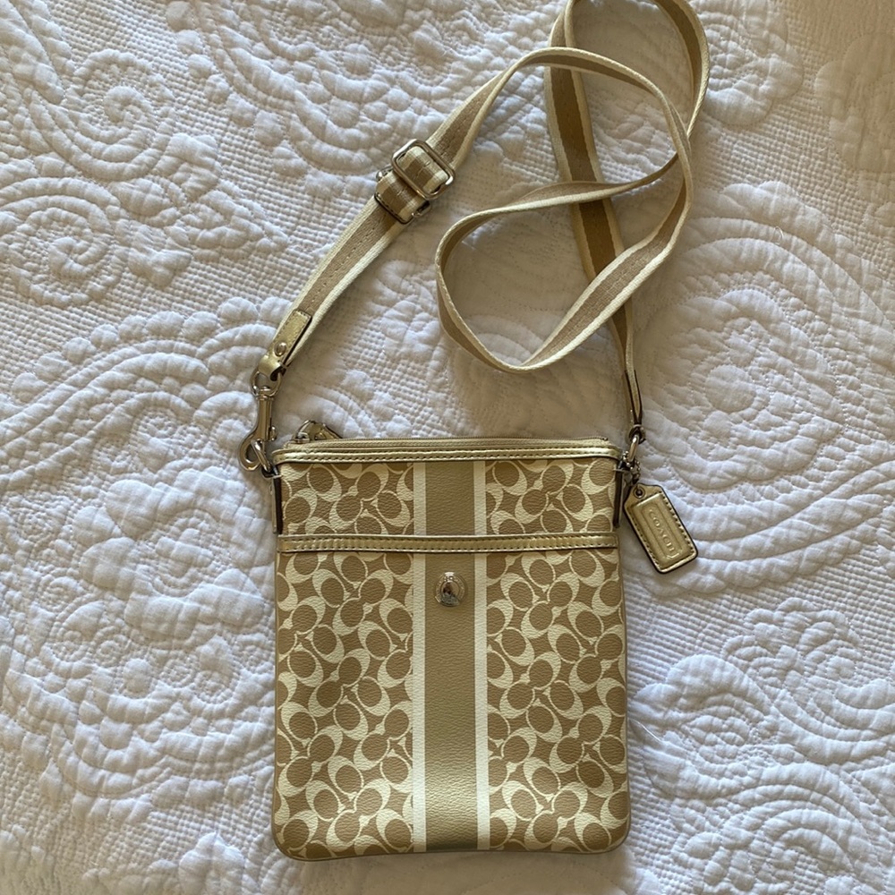 Gold Coach crossbody bag. Great condition.